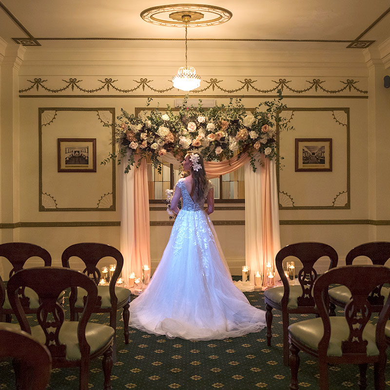 Adam-Room-Back-of-bride-1a_Brighter800x800 Adam-Room-Back-of-bride-1a_Brighter800x800