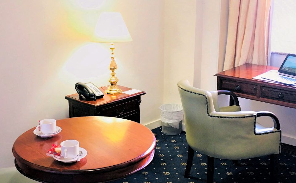 Art-Deco_Work-from-Hotel-Office_Castlereagh-Boutique-Hotel_Sydney-CBD-960x592 Art-Deco_Work-from-Hotel-Office_Castlereagh-Boutique-Hotel_Sydney-CBD-960x592